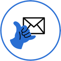 icone minimaliste qui représente une main bleue en forme de telephone et une enveloppe en tracé noir dans un cercle bleu, symbole de communication fluide